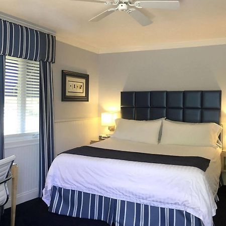 Atlantic Inn Newington Extérieur photo